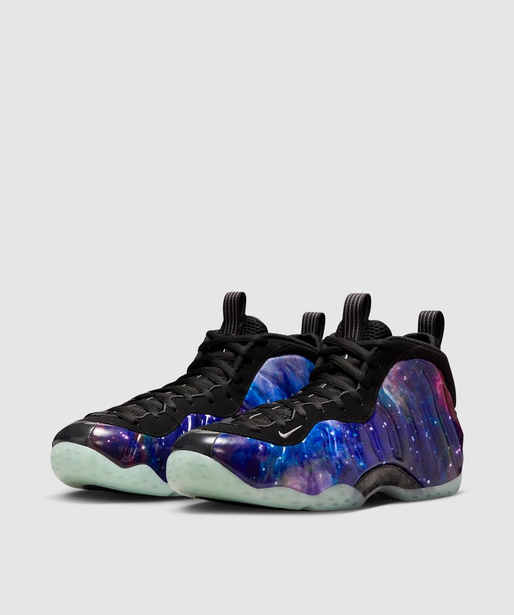 Nike Air Foamposite One 黒/青 8.5 NIKE AIR FOAMPOSITE ONE – A+S