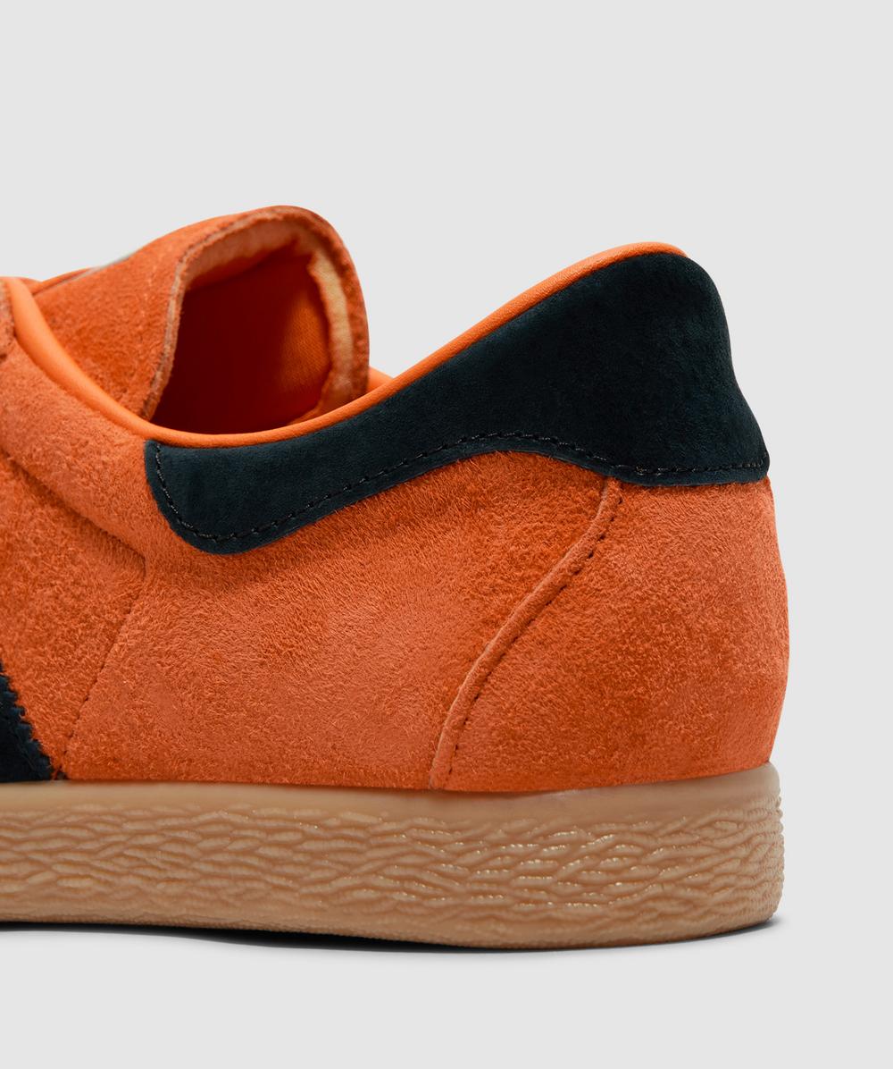 ◆正規品◆ADIDAS TRINIDAD TOBAGO ORANGE◆関税/送料込◆人気 Orange adidas Originals 'Island Series' Trinidad & Tobago