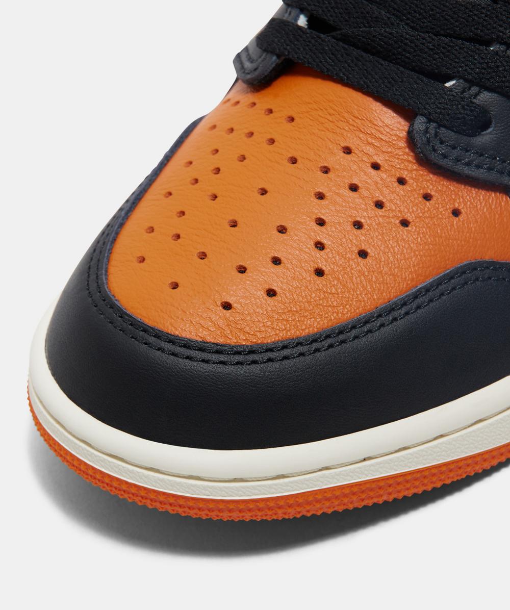 shattered backboard size 4.5