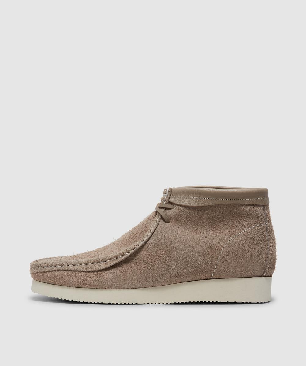 Clarks Originals Men's Beige Invincible Wallabee Boot (Taupe Combi - 7) - Size 7