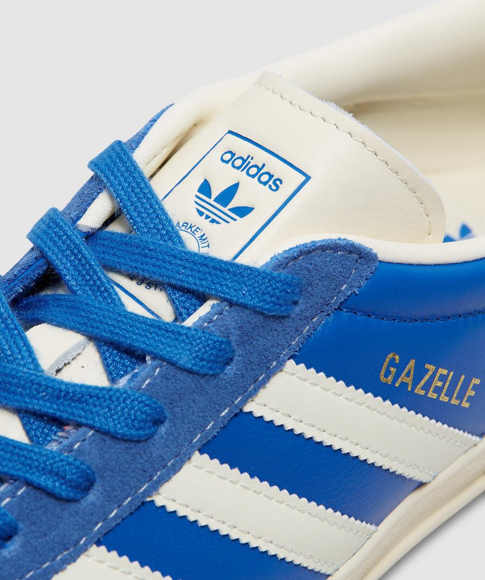 adidas gazelle silver green womens Adidas Originals main image 0