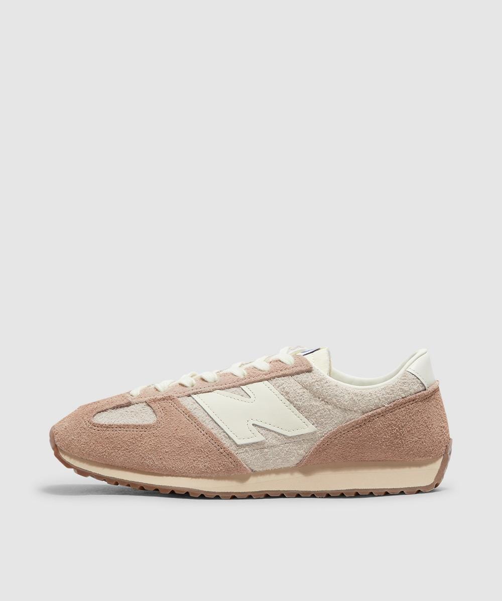 New Balance 471 Sneaker (Bisque - 3.5) - Size 3.5 - Women's, Unisex