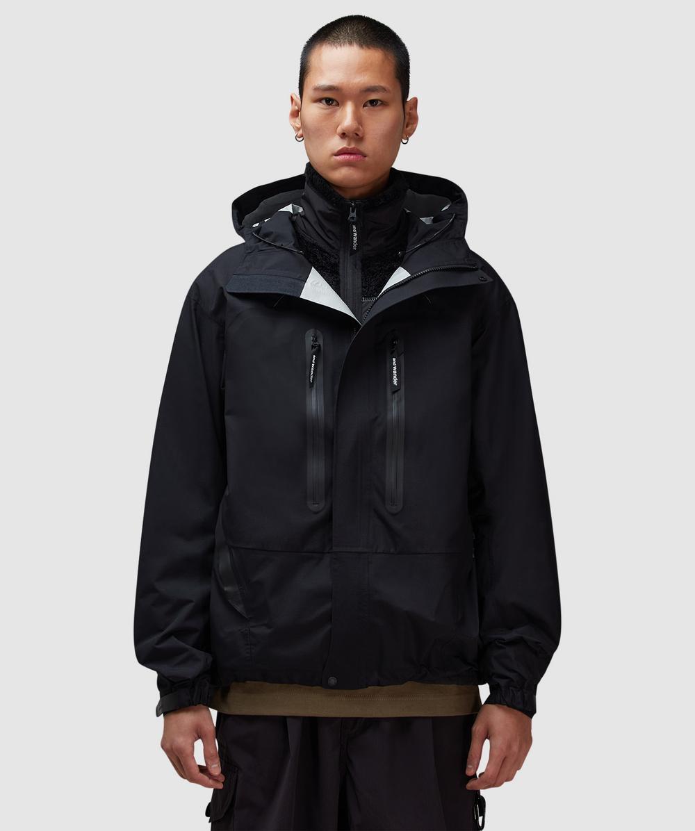 And Wander 2.5L Hiker Rain Jacket (Black - M) - Size M, Male