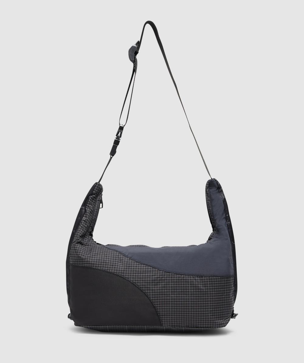 Arcs Little Hey Sling Bag In Black