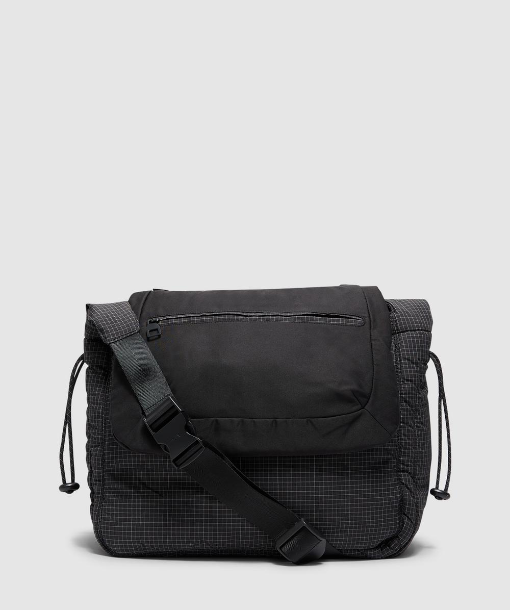 Arcs Flow Messenger Bag In Black
