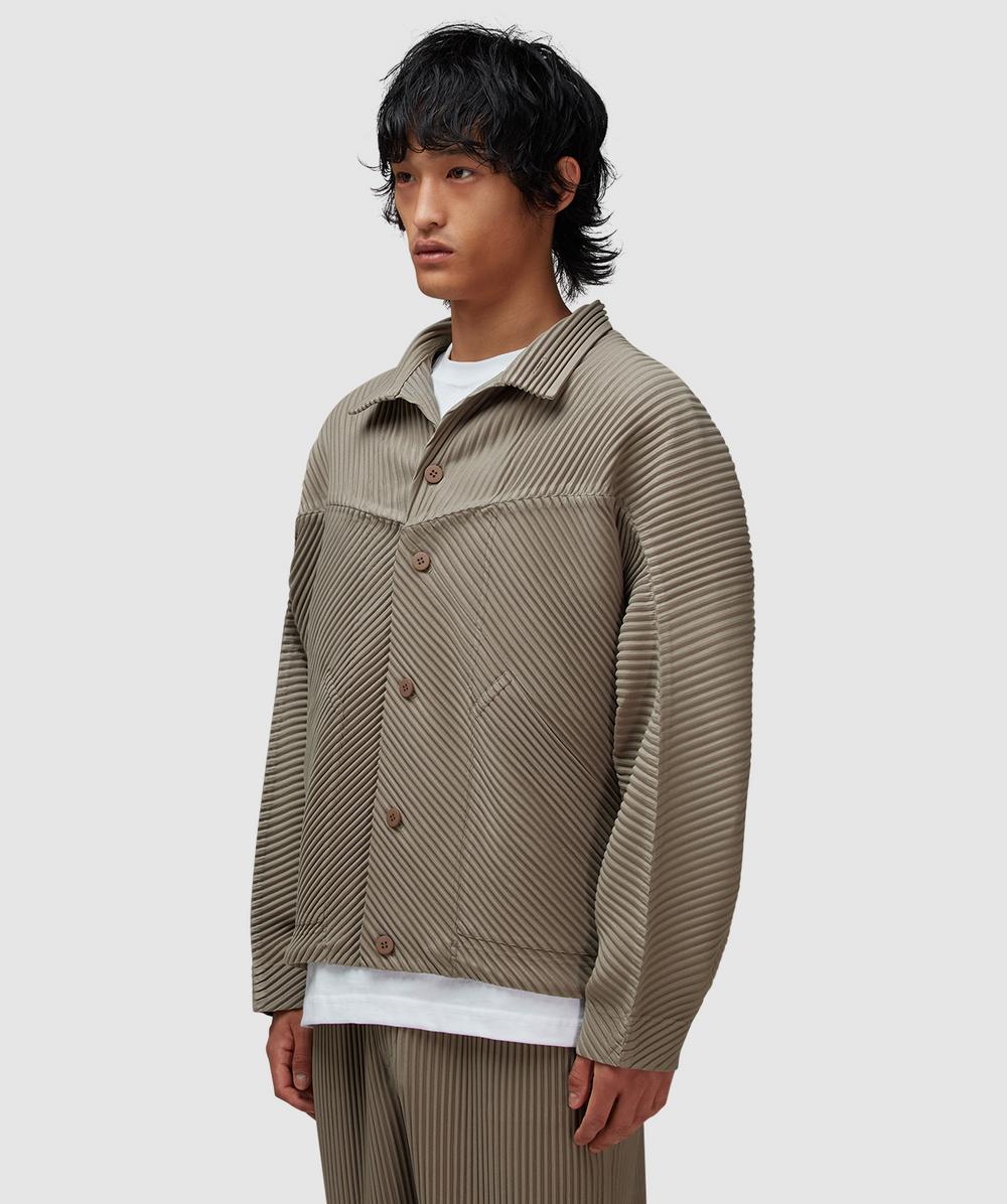 HOMME PLISSE ISSEY MIYAKE オムプリッセ SERRATE Homme Plissé Issey Miyake Men's Spring 2022 Collection