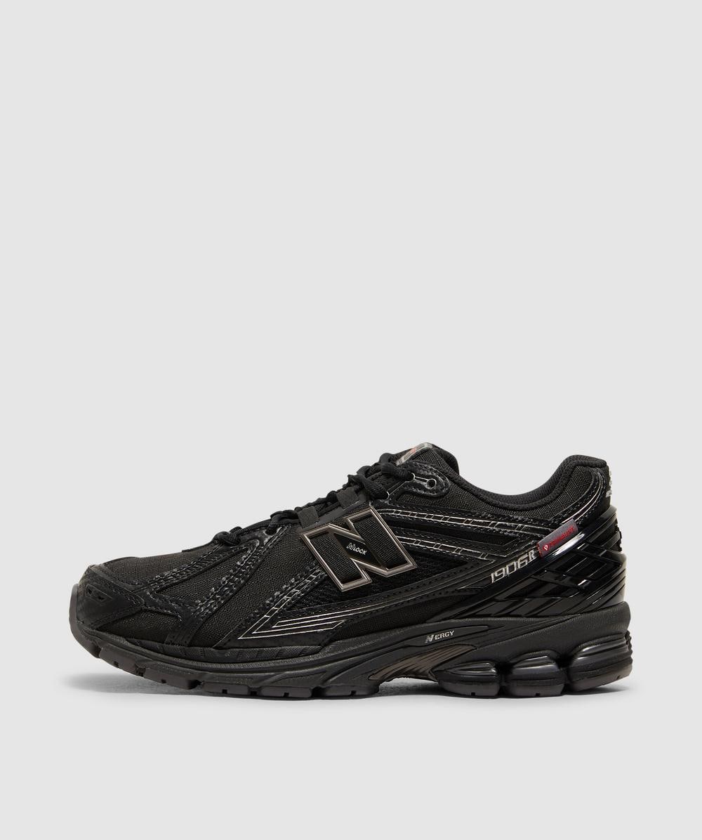New Balance 1906r Sneaker In Black