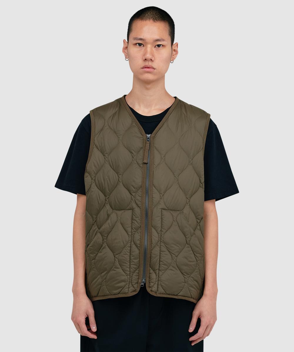 Taion Military V-neck Down Soft Shell Vest In Green