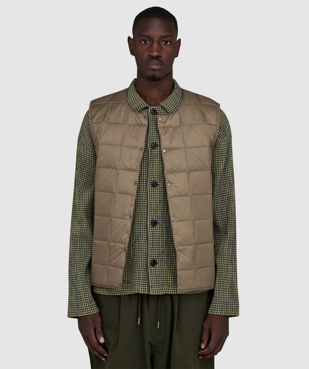 Taion Crewneck Down Gilet In Beige