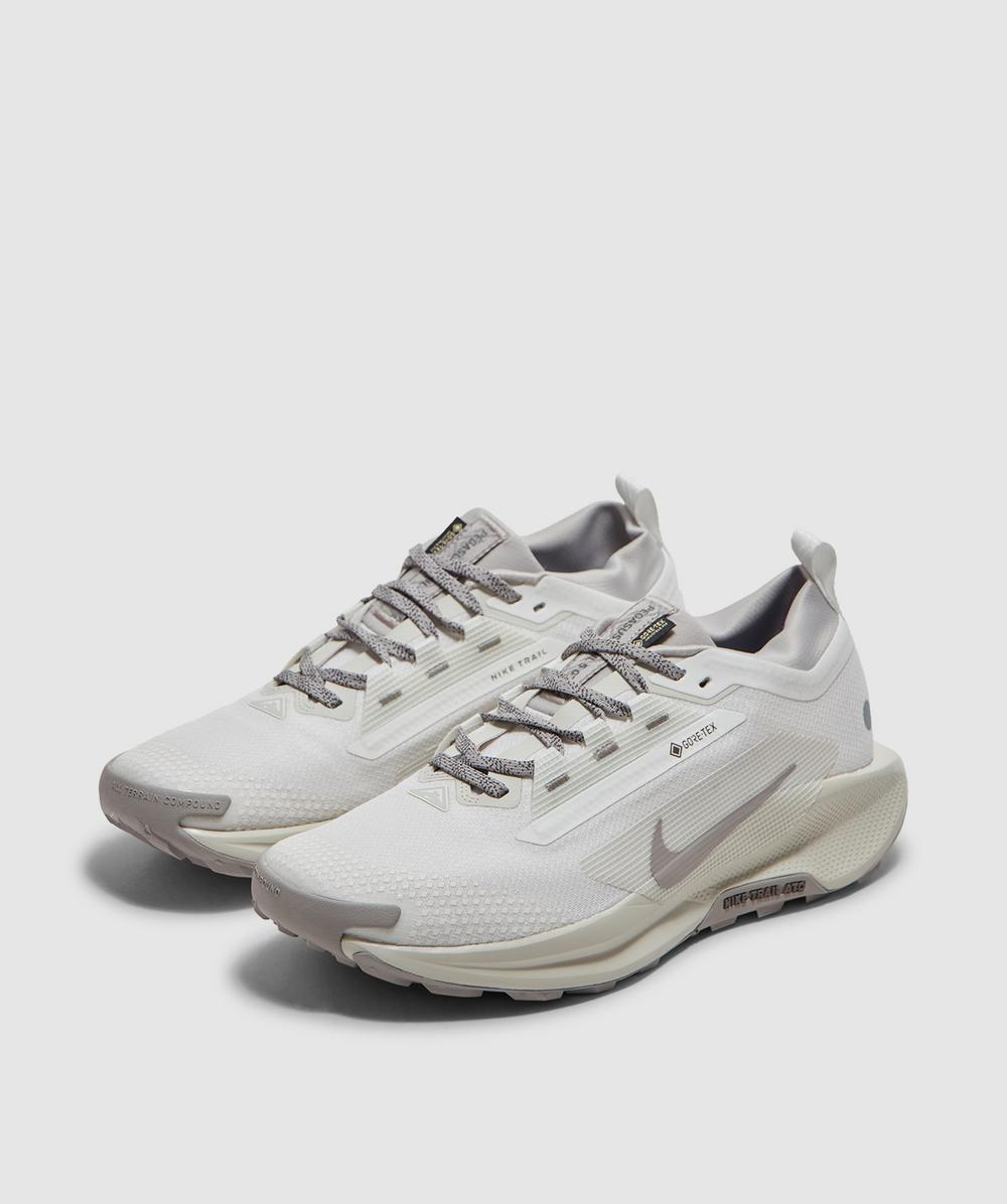 ◆正規品◆NIKE PEGASUS TRAIL 5 GORE-TEX SUMMIT WHITE◆関税込 Pegasus Trail 5 GORE-TEX 'Summit White and Light Bone