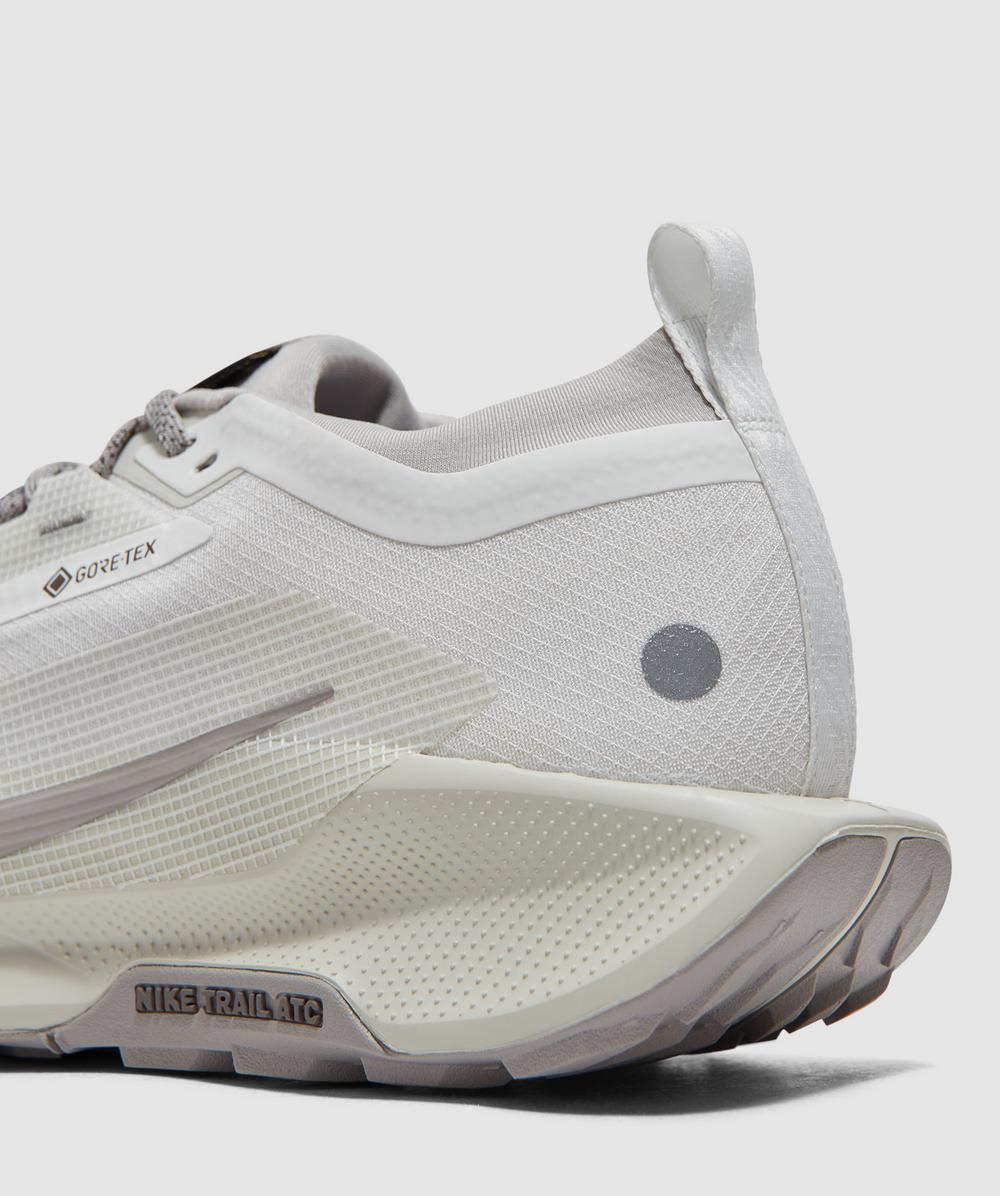 nike pegasus trail white