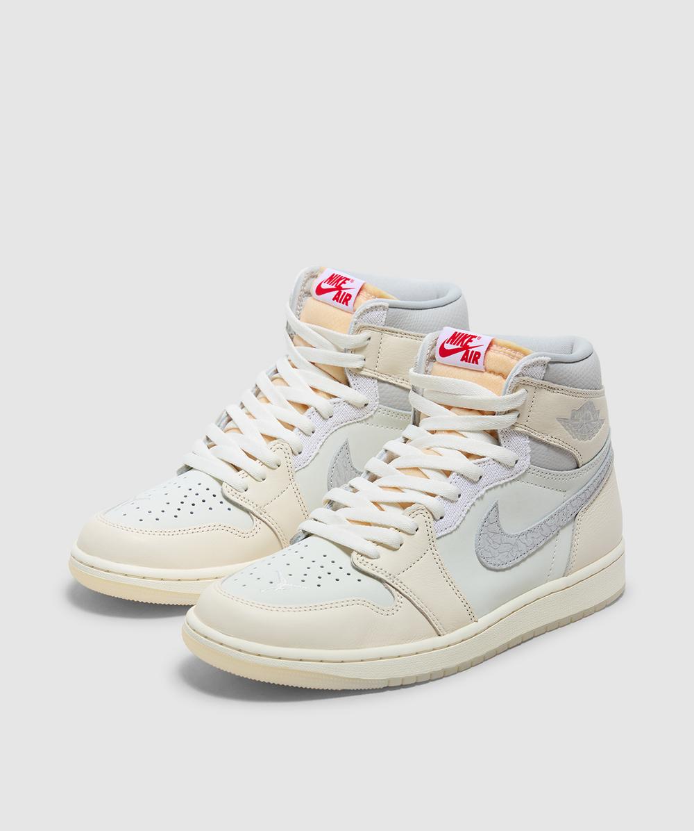 cream nike jordan 1