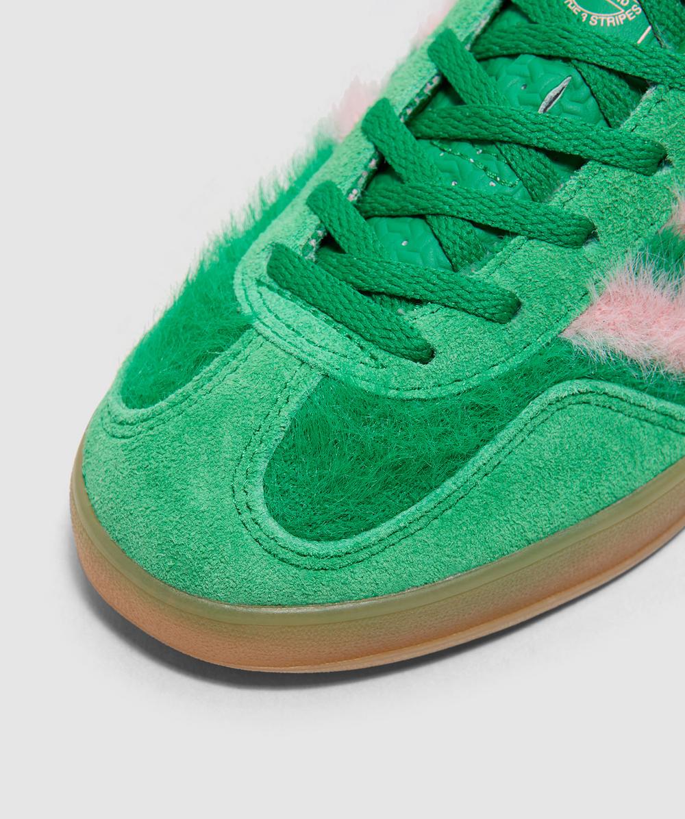 adidas Gazelle indoor sneaker | GREEN/GLOW PINK/GUM 3 | SEVENSTORE