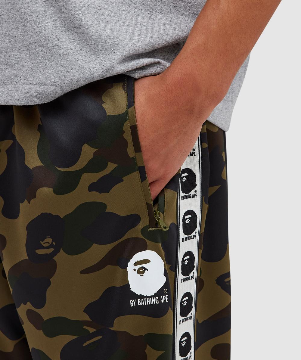 BAPE - A Bathing Ape 1st camo loose fit track pant | GREEN