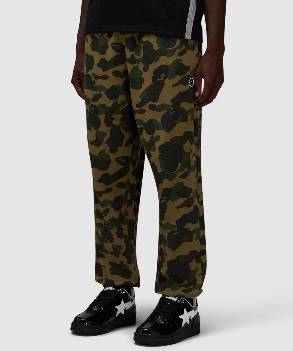 BAPE - A Bathing Ape 1st camo one point relaxed sweatpant | GREEN