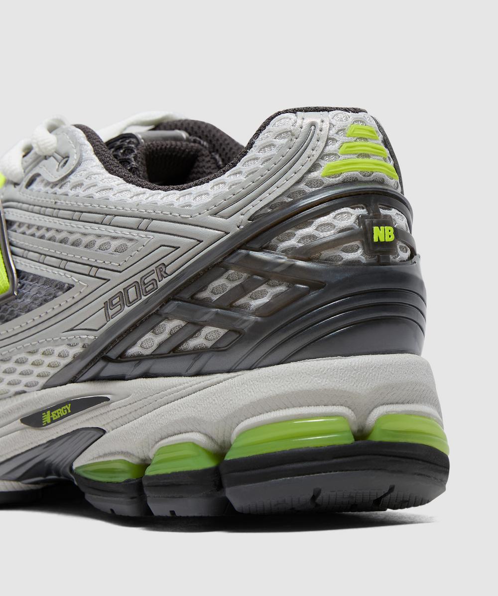 New Balance 1906R sneaker | LIGHT SILVER METALLIC / ALKALINE GREEN