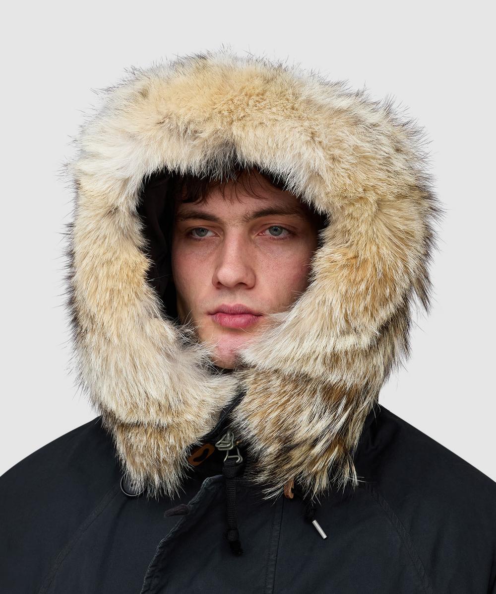 Visvim Valdez down jacket | BLACK | SEVENSTORE