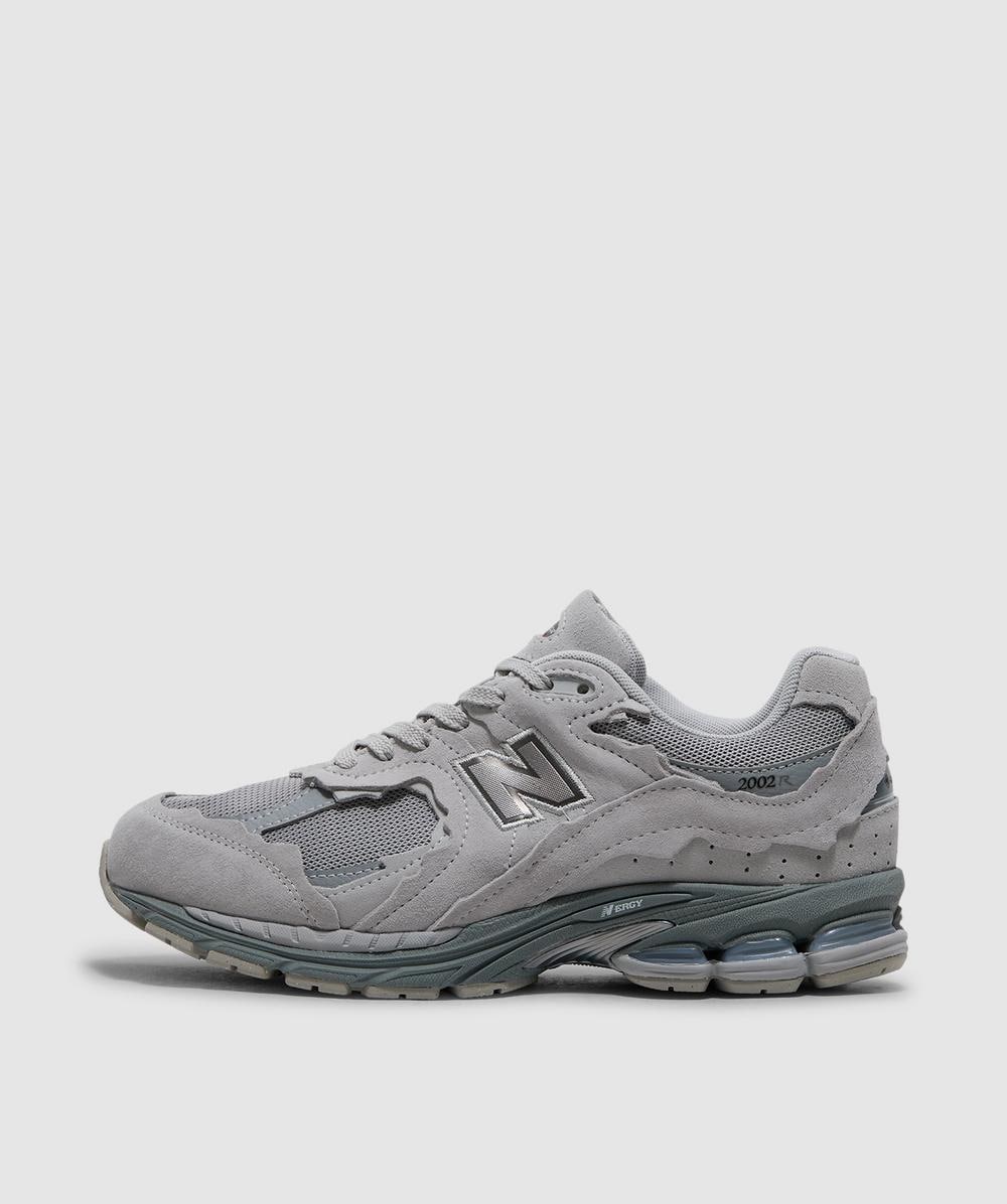 New Balance 2002r Gore-tex Protection Pack Sneaker In Gray