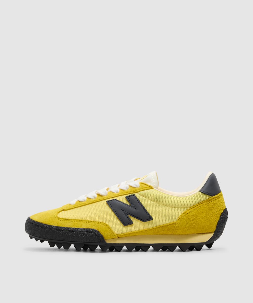 New Balance Men's Yellow Gator Run Sneaker (Apollo Gold / Black - 11) - Size 11