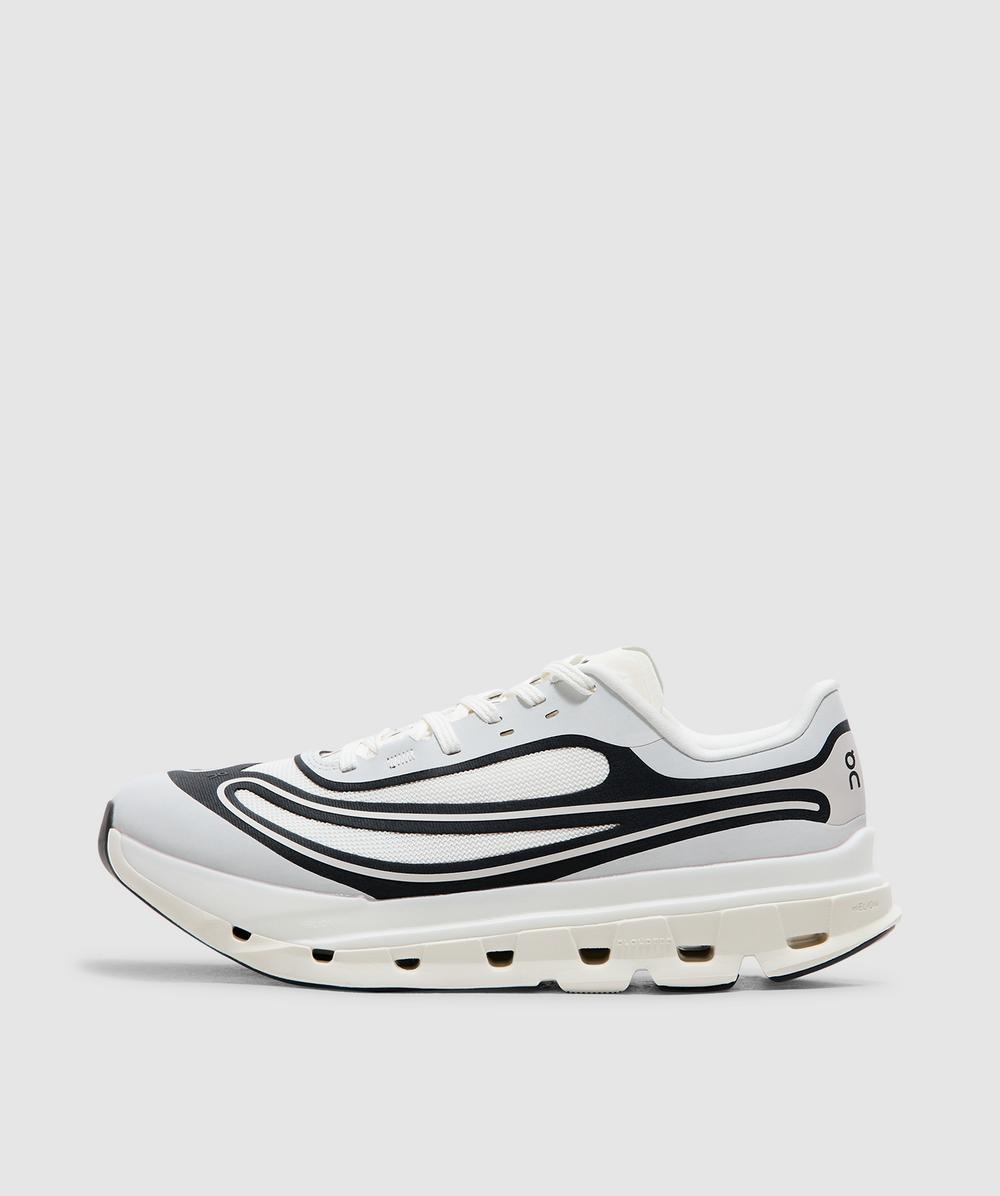 On Men's Cream Cloudflow 5 Ad Sneaker (Ivory/Black - 8) - Size 8