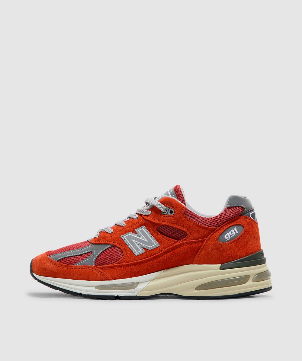 New Balance Women's Orange Miuk 991V2 Sneaker (Grenadine / Fire Whirl - 4) - Size 4