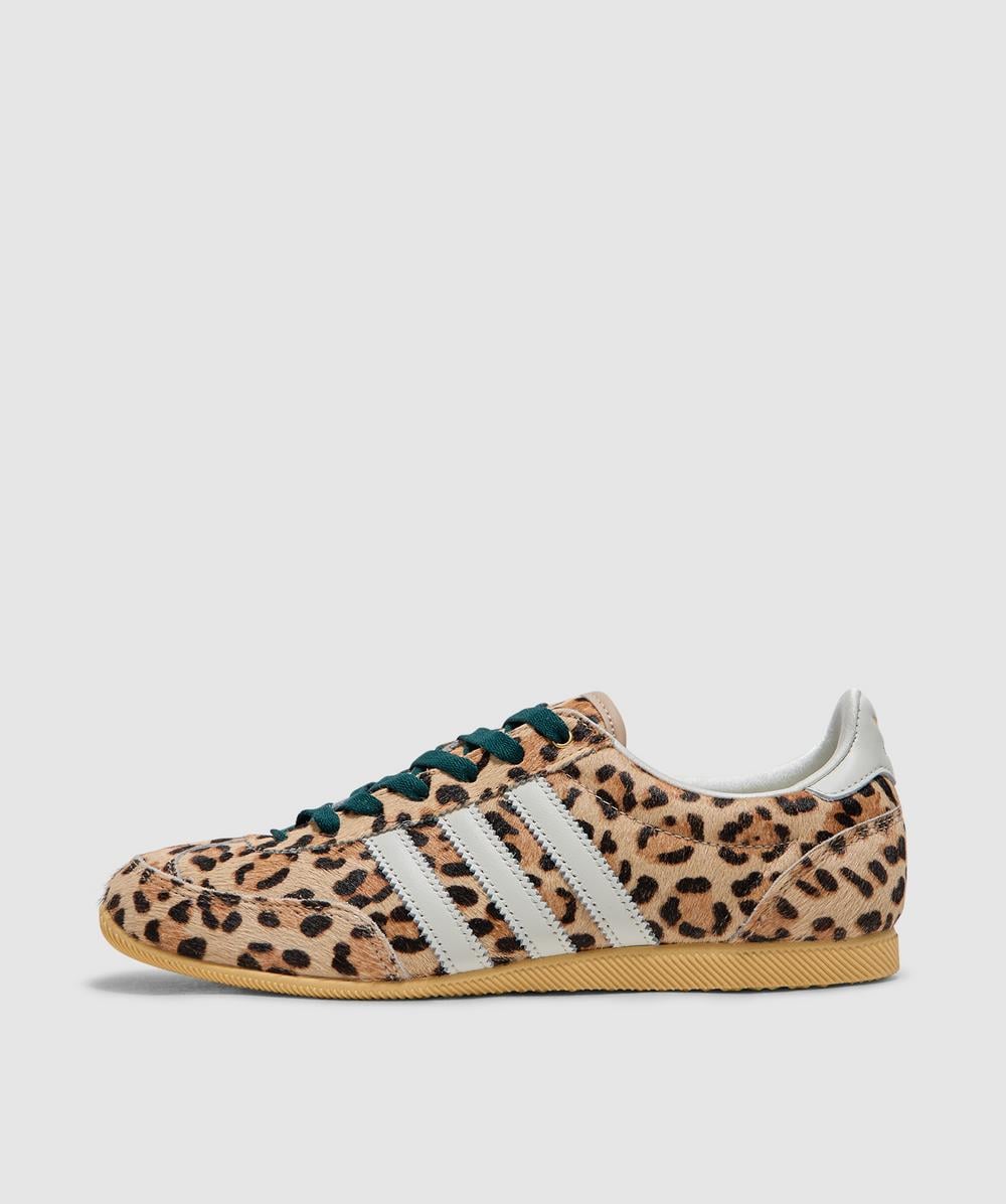 Adidas Women's Beige Japan Sneaker (Magic /Ivory/Aurora Ivy - 3.5) - Size 3.5
