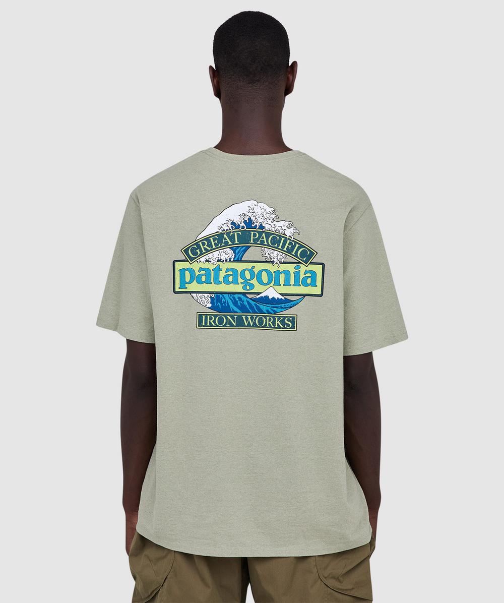 Patagonia Great Waves Responsibilitee T-Shirt (Gumtree Green - Xl) - Size XL, Male