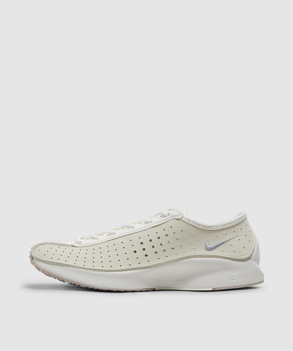Nike Air Superfly Sneaker In White