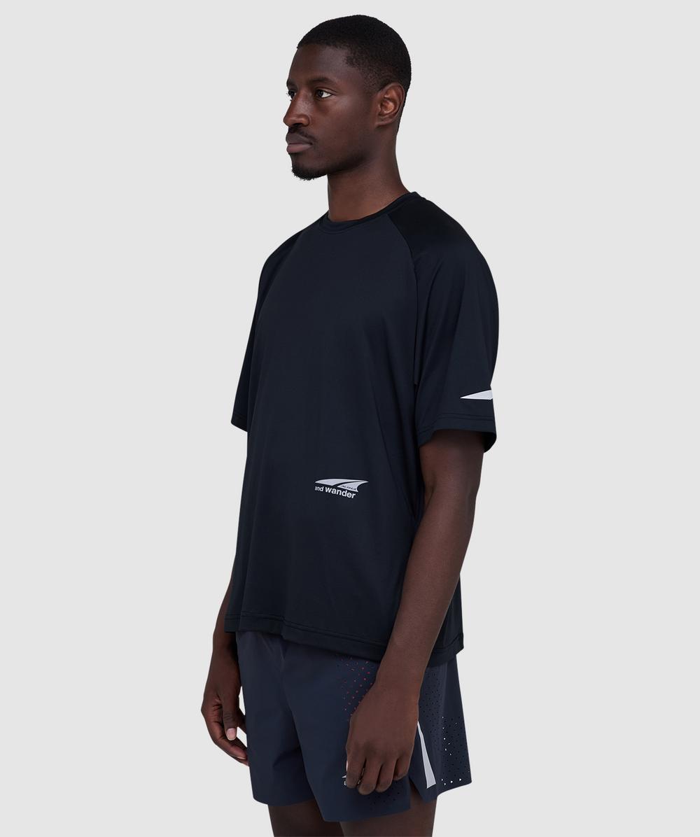 And Wander x Altra short sleeve t-shirt | BLACK | SEVENSTORE