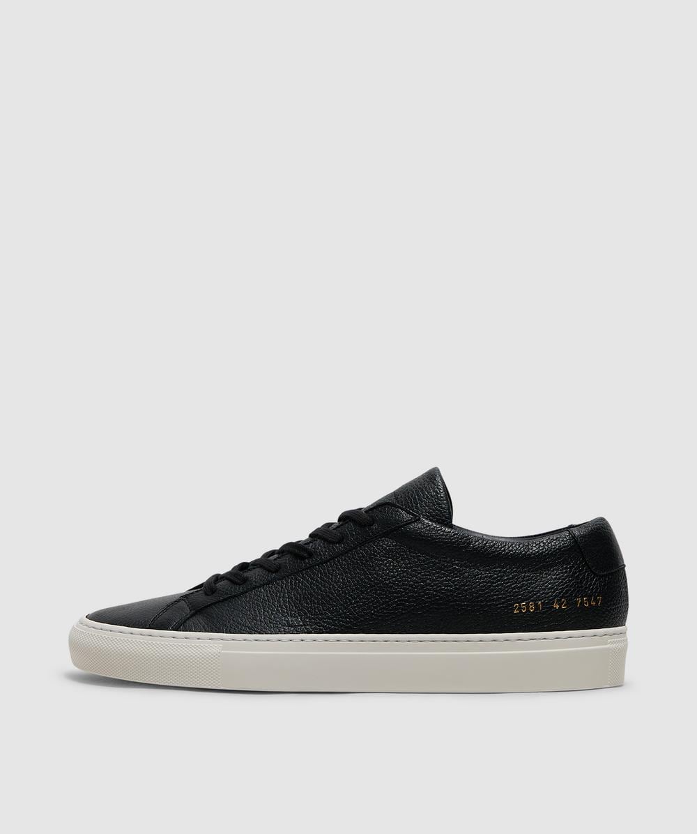 Common Projects Achilles Low Grained Leather Sneaker In Black