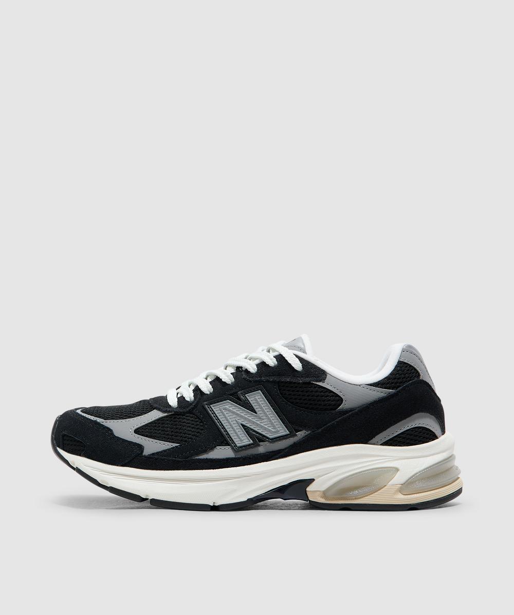 New Balance Men's Black Abzorb 2010 Sneaker ( / Shadow Grey / Sea Salt - 10.5) - Size 10.5