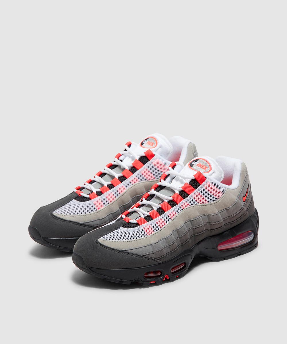 靴 Nike Air Max 95 OG Medium Ash/Solar Red Air Max 95 'Medium Ash and Solar Red' (IM7410-001) Release