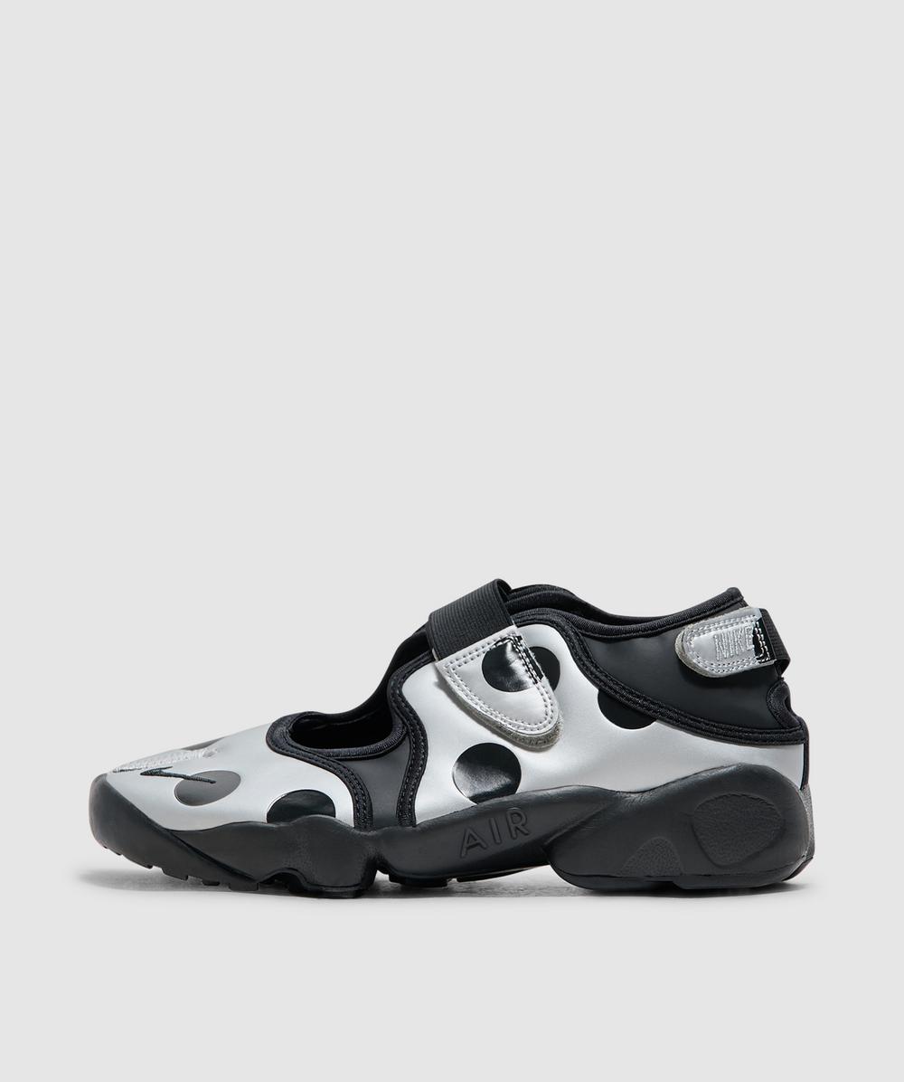 Nike Air Rift Sneaker In Silver