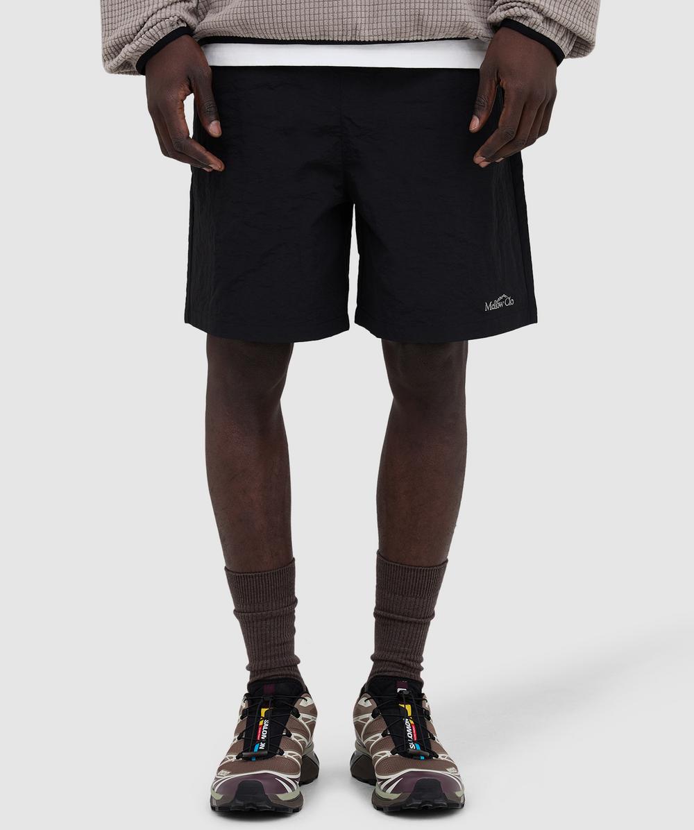 Mellow Clo Everyday Short In Black