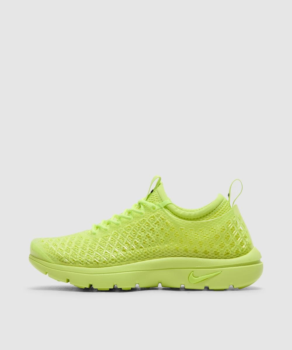 Nike Women's Green Rejuven8 Run Og ’Jelly’ Sneaker (Light Lemon Twist/Sail-Lime - 4) - Size 4
