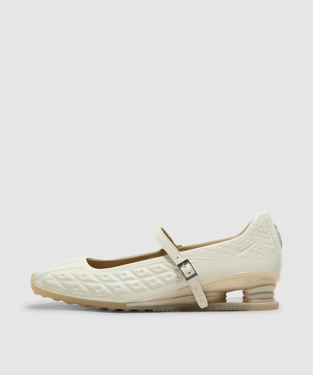 Nike Shox Z Calistra Shoe (Pale Ivory/Pale Ivory-Oatmeal - 7) - Size 7 - Men's, Unisex