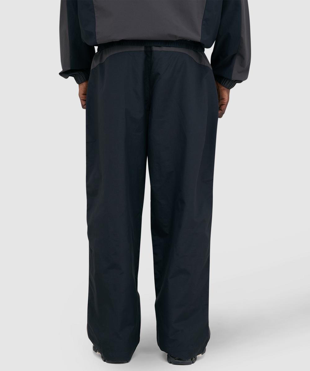 Umbro x Slam Jam Guarding tracksuit pant | BLACK/CHARCOAL | SEVENSTORE