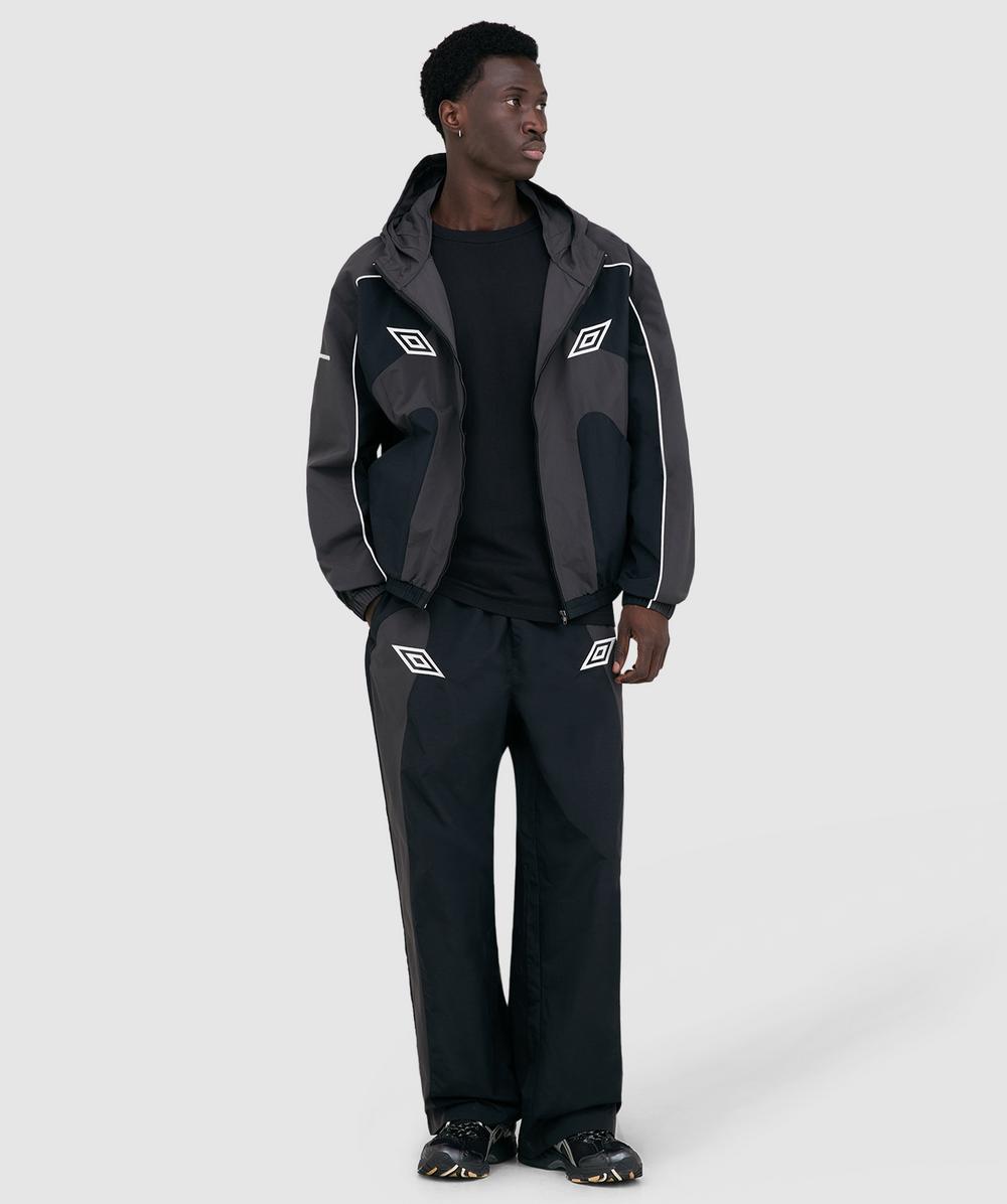 Umbro x Slam Jam Guarding tracksuit pant | BLACK/CHARCOAL | SEVENSTORE