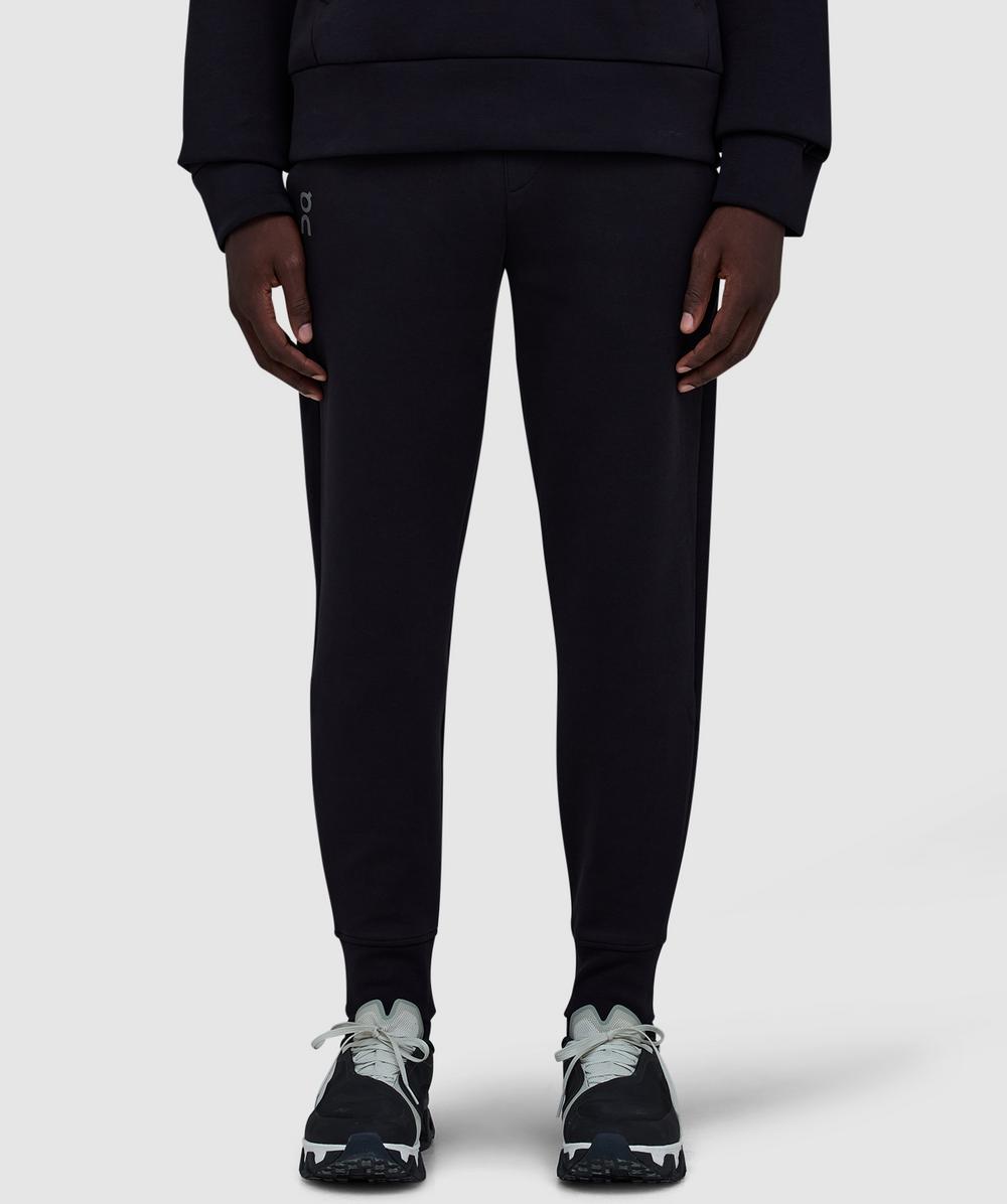 On Focus Tech Sweatpant In Black