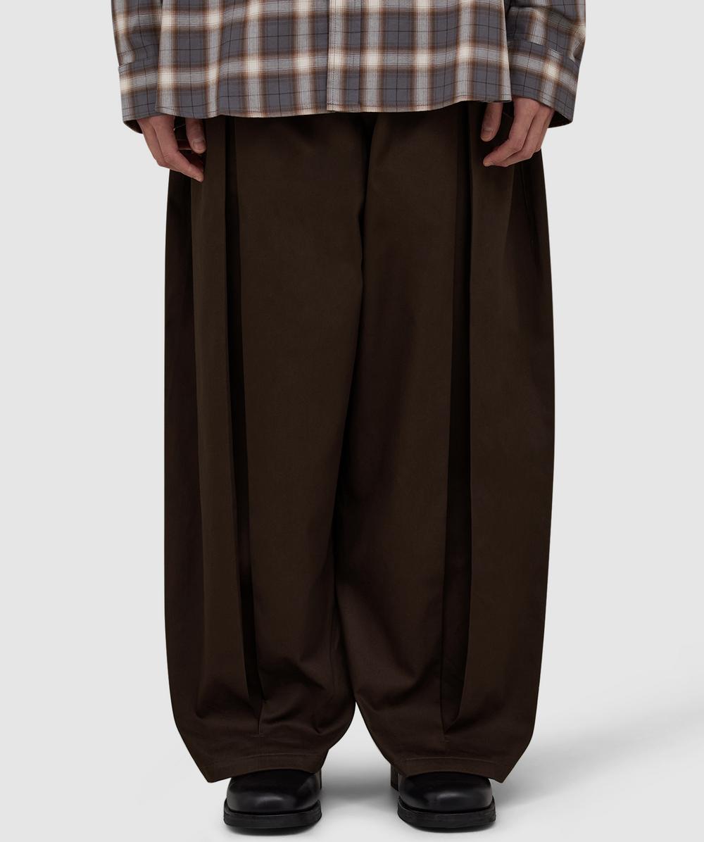 Sage Nation Box Pleat Pant In Brown