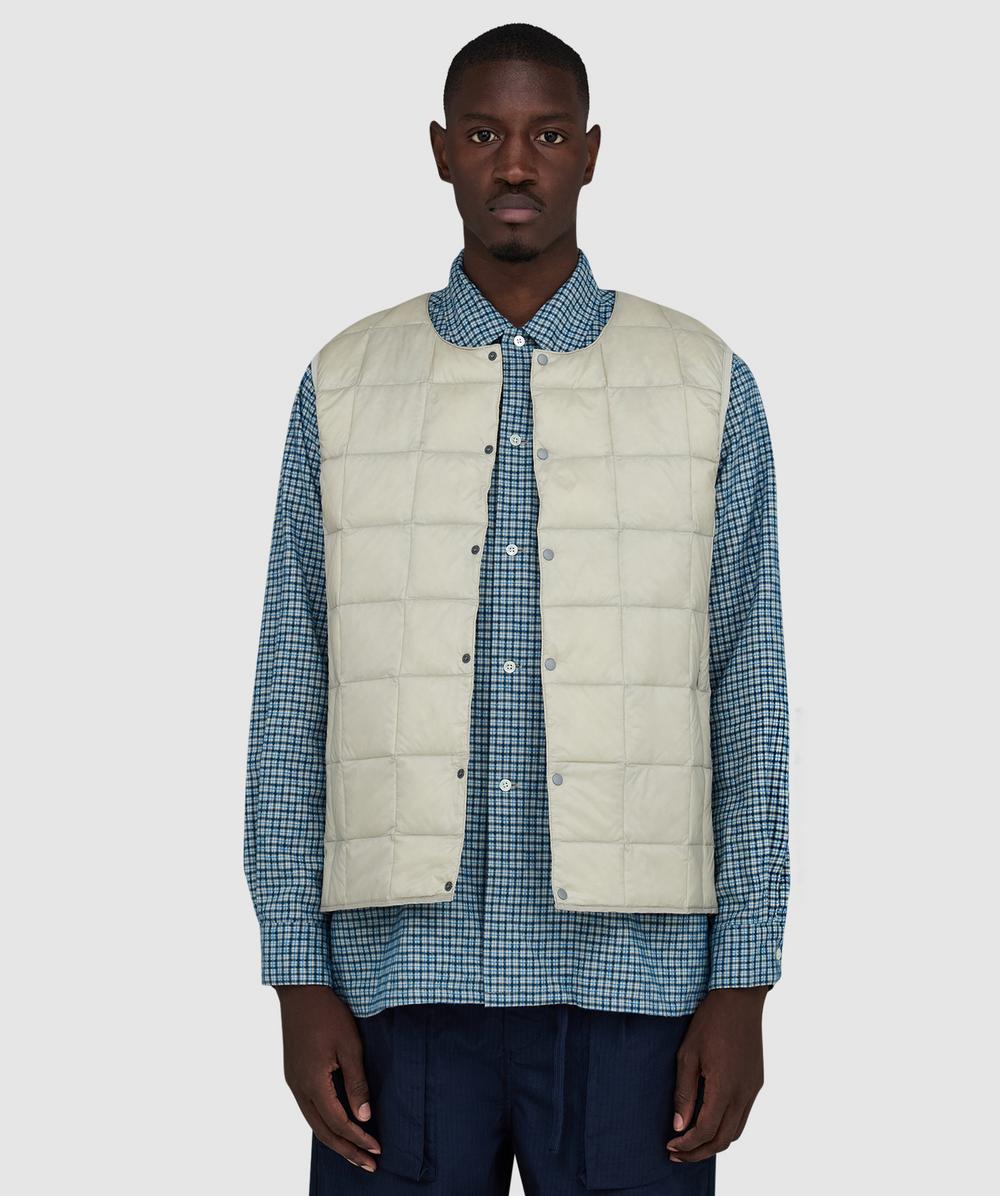 Taion Crew Neck Button Down Gilet In Cream