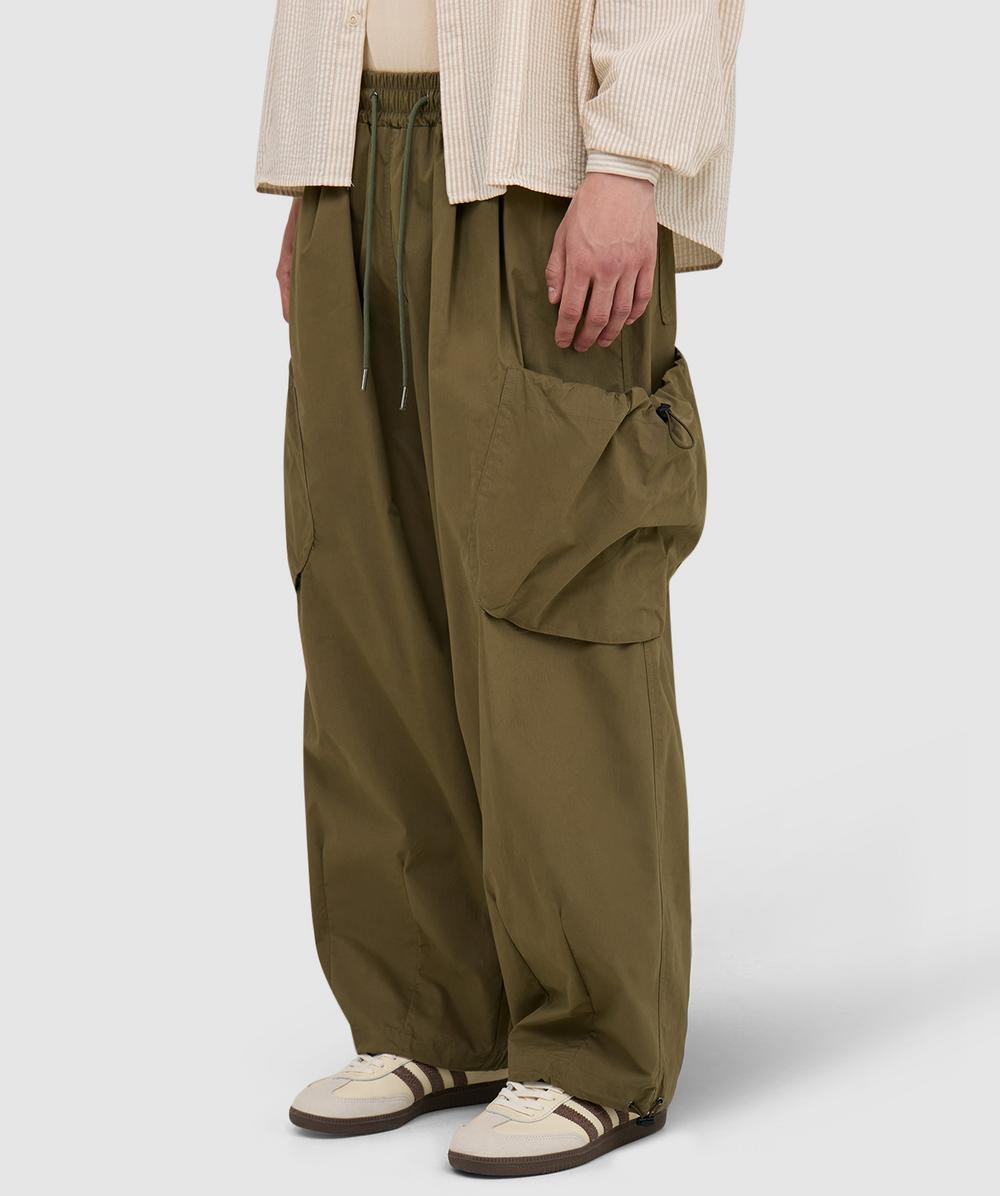 Estudio Niksen Bungee strap cargo pant | KHAKI | SEVENSTORE
