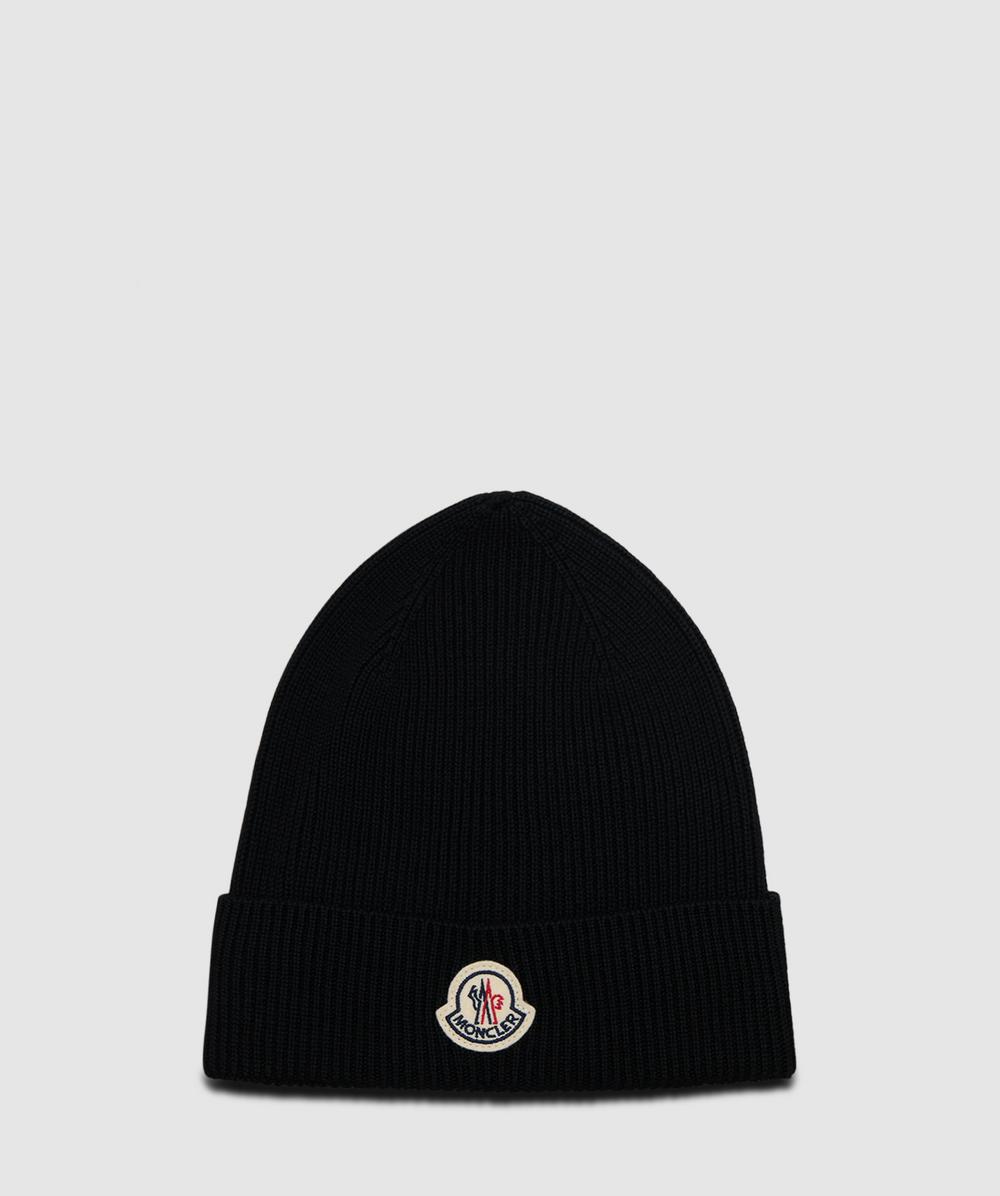 Moncler Knitted Logo Beanie In Black