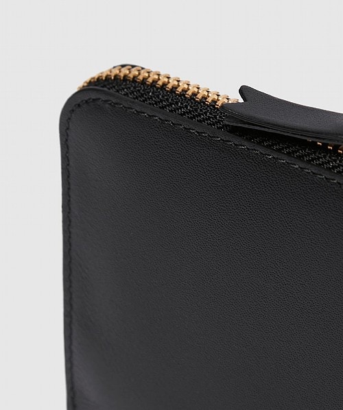 Comme des Garçons Wallet Sa3100 Classic zip wallet | BLACK