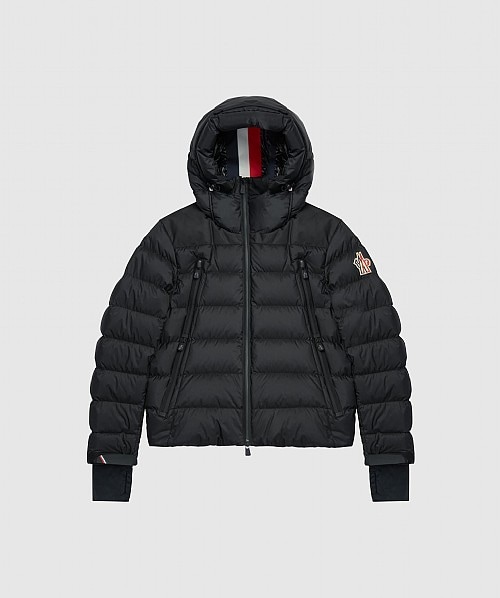moncler student discount