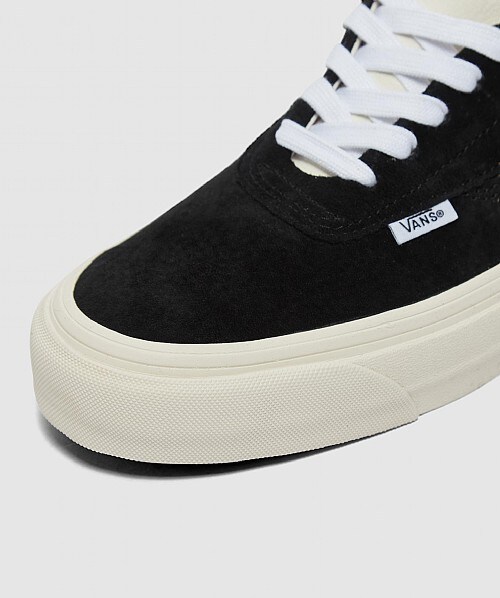 black suede authentic vans