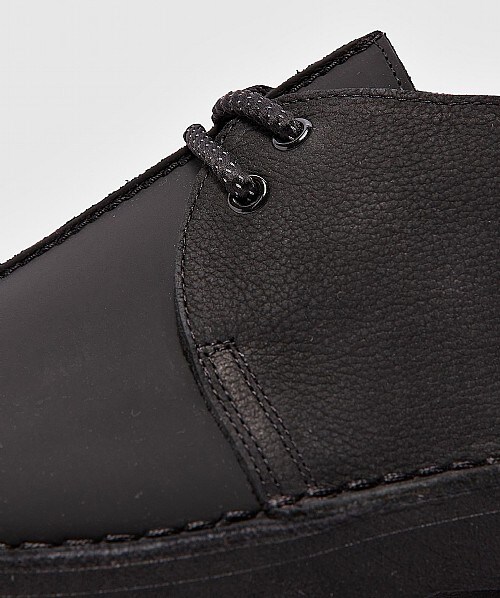 clarks trek black