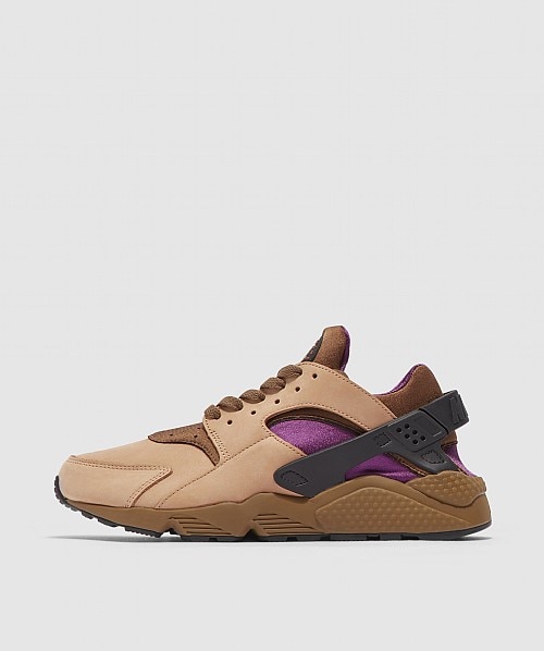 huarache gold sneakers