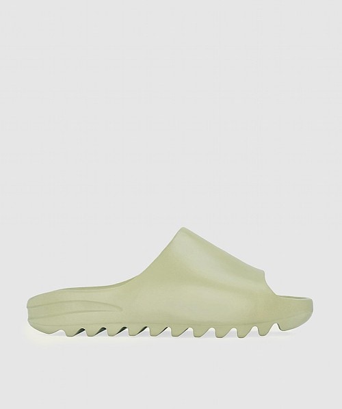 YEEZY SLIDE | RESIN | SEVENSTORE