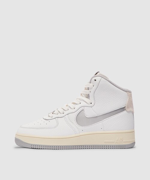 summit white af1